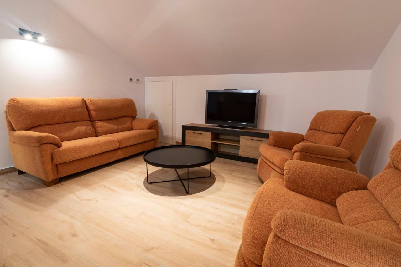 Casa Rural San Victorian 16 อาอินซา ภายนอก รูปภาพ